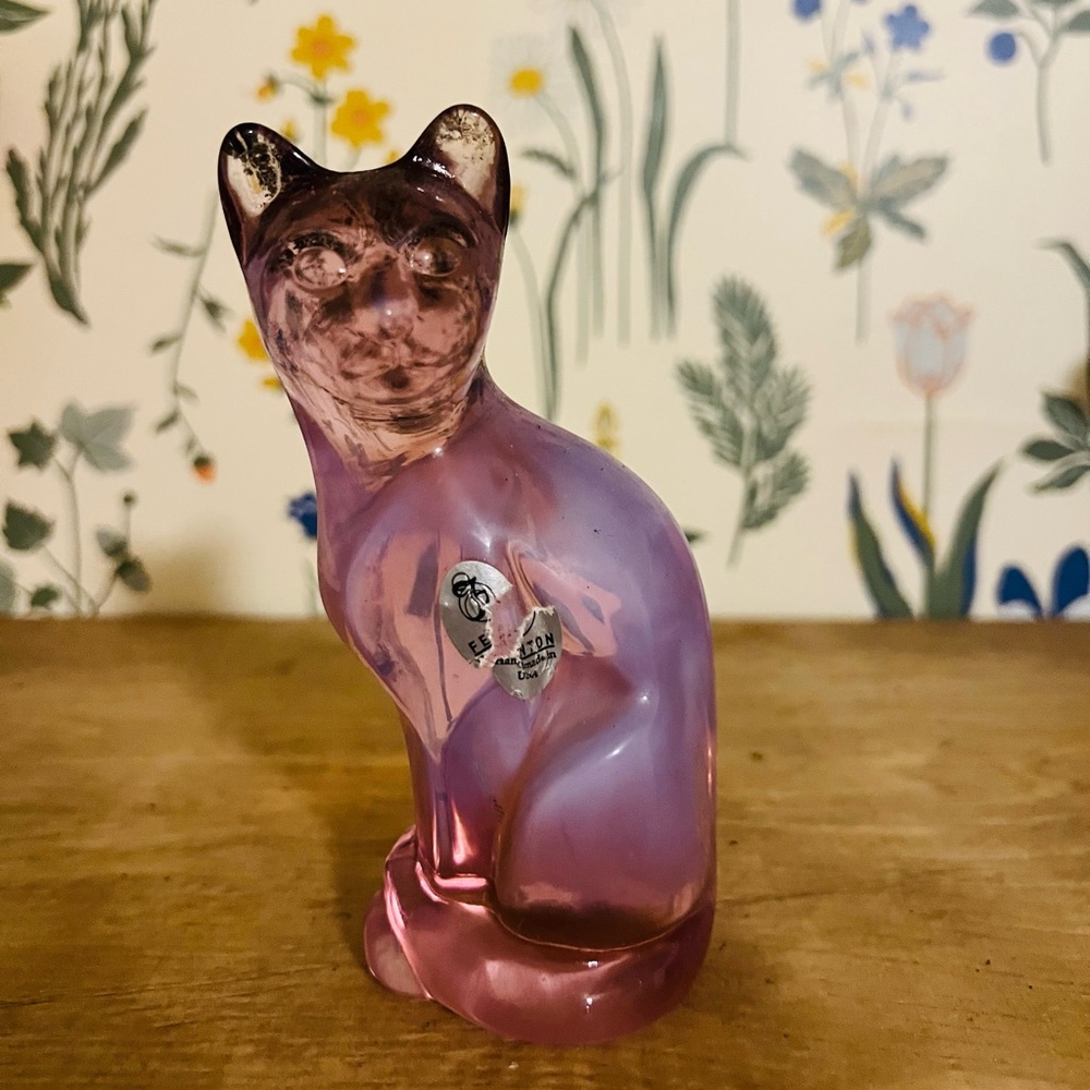 Vintage Fenton Cat